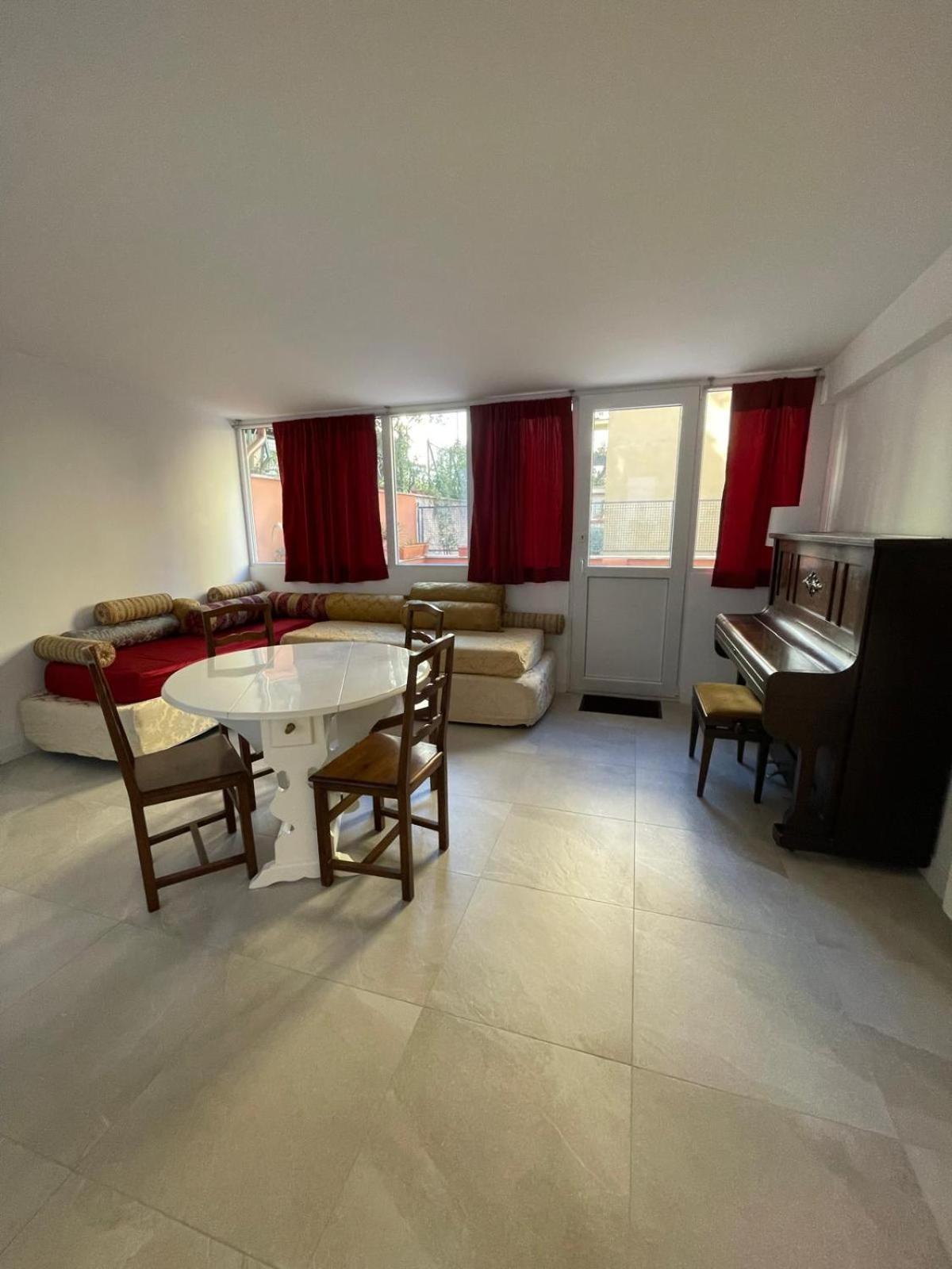 Casa Donna Olimpia Pamphilj * Rome
